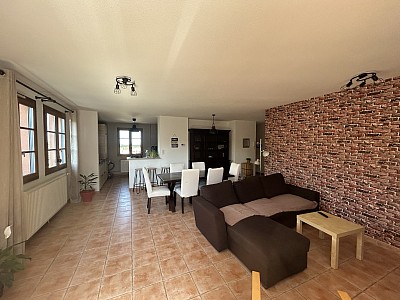 APPARTEMENT T3 A LOUER - ST ROMAIN LE PUY - 96.25 m2 - 850 € charges comprises par mois