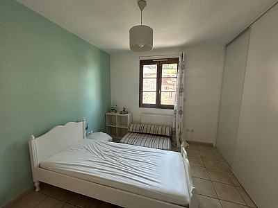 APPARTEMENT T3 A LOUER - ST ROMAIN LE PUY - 96.25 m2 - 850 € charges comprises par mois