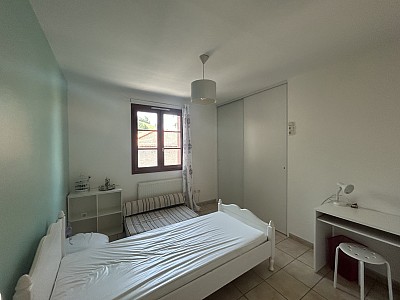 APPARTEMENT T3 A LOUER - ST ROMAIN LE PUY - 96.25 m2 - 850 € charges comprises par mois