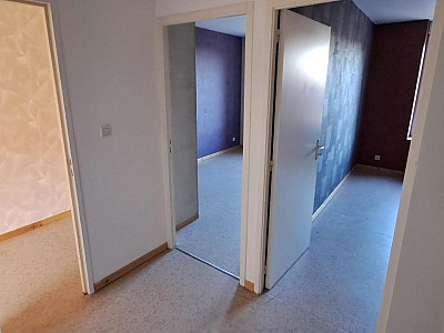 APPARTEMENT T4 A LOUER - CHAZELLES SUR LYON - 84.1 m2 - 720 € charges comprises par mois