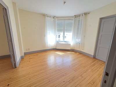APPARTEMENT T4 A LOUER - CHAZELLES SUR LYON - 74.15 m2 - 560 € charges comprises par mois