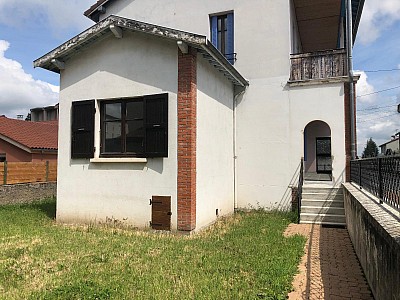 APPARTEMENT T4 A LOUER - FEURS - 71.51 m2 - 656 € charges comprises par mois