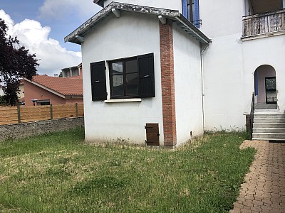 APPARTEMENT T4 A LOUER - FEURS - 71.51 m2 - 656 &euro; charges comprises par mois