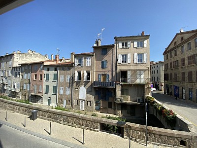APPARTEMENT T4 A LOUER - MONTBRISON - 118.5 m2 - 980 € charges comprises par mois