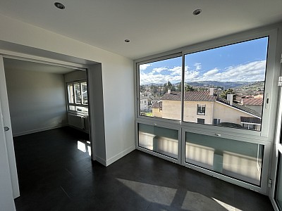 APPARTEMENT T4 A LOUER - MONTBRISON - 73.34 m2 - 680 € charges comprises par mois