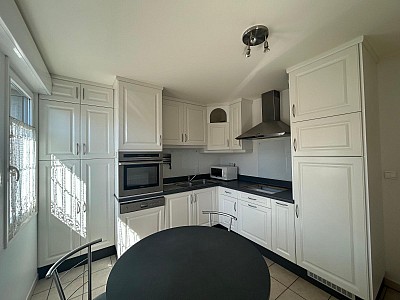 APPARTEMENT T4 A LOUER - MONTBRISON - 98.82 m2 - 795 € charges comprises par mois