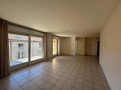 APPARTEMENT T4 A LOUER - MONTBRISON - 98.82 m2 - 795 € charges comprises par mois
