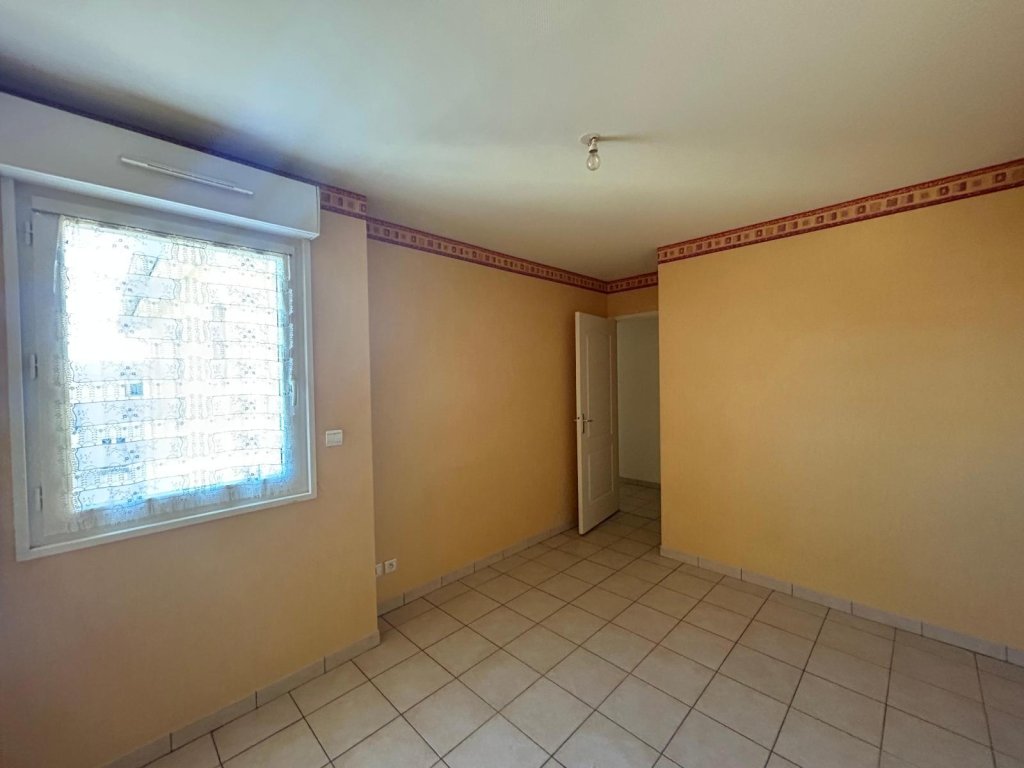 APPARTEMENT T4 A LOUER - MONTBRISON - 98.82 m2 - 795 &euro; charges comprises par mois