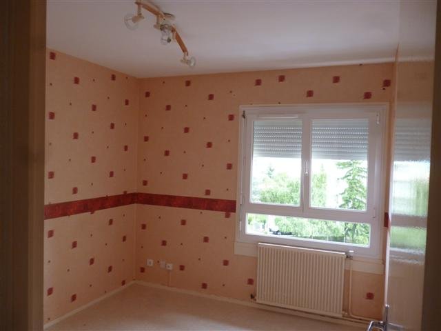 APPARTEMENT T4 A LOUER - MONTBRISON - 71 m2 - 545 &euro; charges comprises par mois