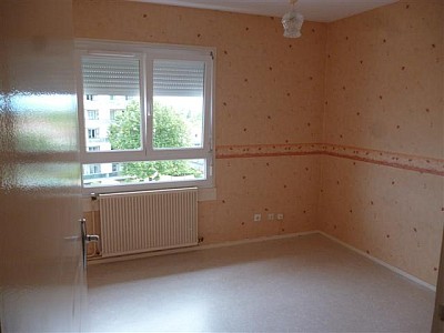 APPARTEMENT T4 A LOUER - MONTBRISON - 71 m2 - 545 € charges comprises par mois