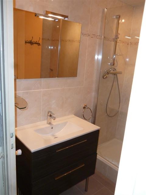 APPARTEMENT T4 A LOUER - MONTBRISON - 71 m2 - 545 &euro; charges comprises par mois
