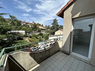 APPARTEMENT T4 A LOUER - ST GALMIER - 86.37 m2 - 880 &euro; charges comprises par mois