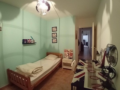 APPARTEMENT T4 A LOUER - ST ROMAIN LE PUY - 94.6 m2 - 850 € charges comprises par mois