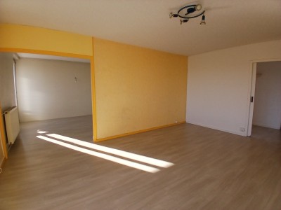 APPARTEMENT T4 A VENDRE - FEURS - 80.27 m2 - 149 000 €