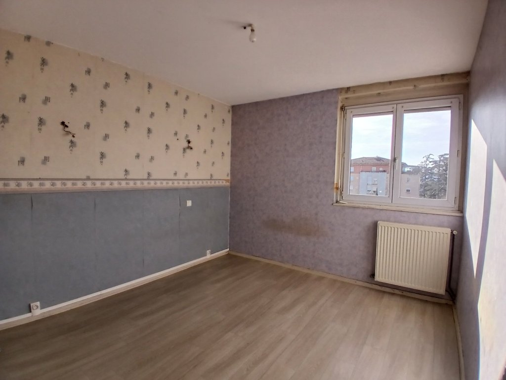 APPARTEMENT T4 A VENDRE - FEURS - 80.27 m2 - 149 000 &euro;