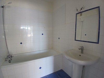 APPARTEMENT T4 A VENDRE - FEURS - 82.72 m2 - 149 000 €
