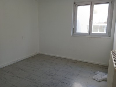 APPARTEMENT T4 A VENDRE - FEURS - 84.85 m2 - 129 000 €