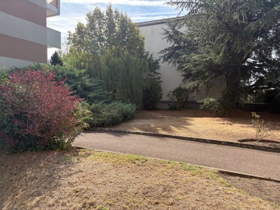 APPARTEMENT T4 A VENDRE - FEURS - 81.83 m2 - 159 000 €