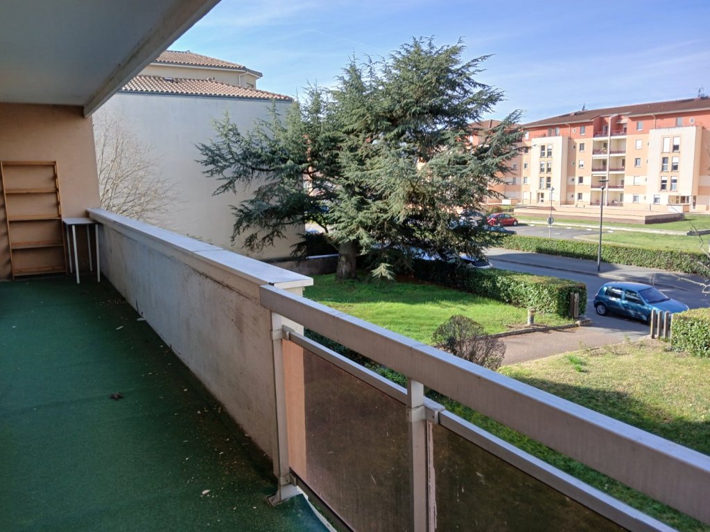 APPARTEMENT T4 A VENDRE - FEURS - 82.34 m2 - 99 000 &euro;