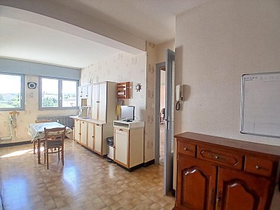 APPARTEMENT T4 A VENDRE - MONTBRISON - 81.07 m2 - 139 000 €