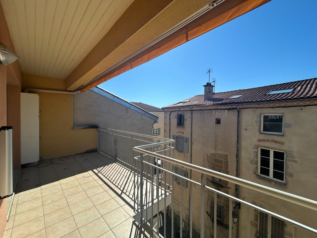 APPARTEMENT T4 A VENDRE - MONTBRISON - 98.82 m2 - 269 000 &euro;