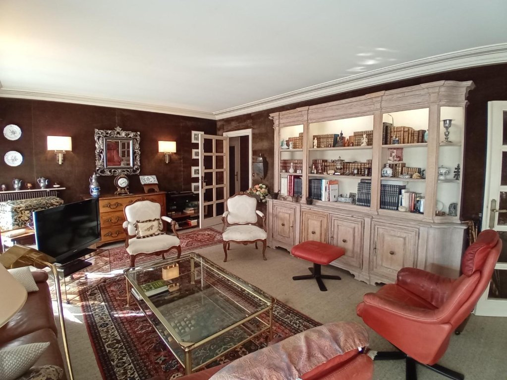 APPARTEMENT T4 A VENDRE - MONTBRISON - 141.37 m2 - 374 000 &euro;