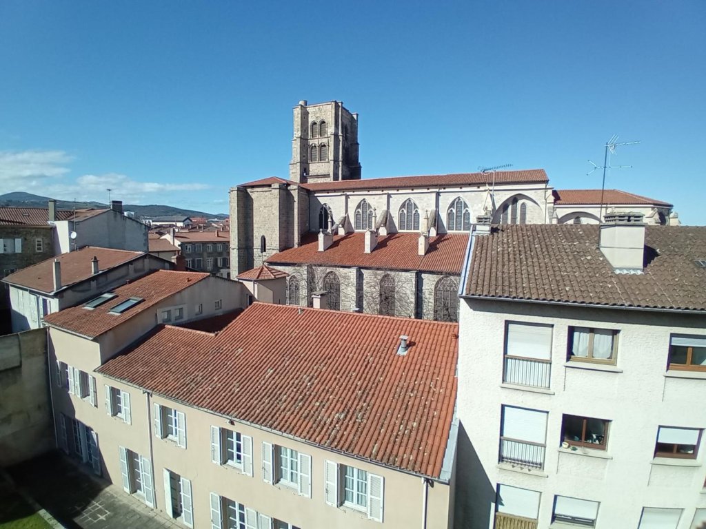 APPARTEMENT T4 A VENDRE - MONTBRISON - 141.37 m2 - 374 000 &euro;