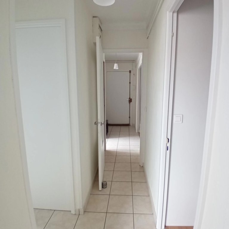 APPARTEMENT T5 A LOUER - MONTBRISON - 675 &euro; charges comprises par mois