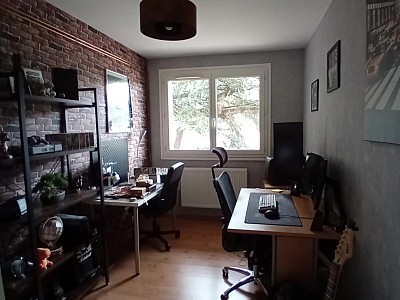 APPARTEMENT T5 A LOUER - MONTBRISON - 675 € charges comprises par mois