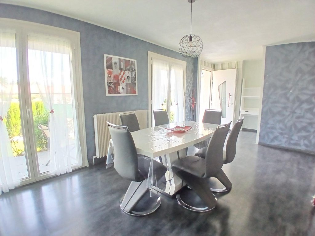 VILLA A VENDRE - FEURS - 135.1 m2 - 330 000 &euro;