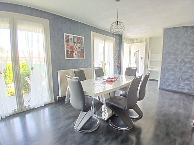 VILLA A VENDRE - FEURS - 135.1 m2 - 330 000 €