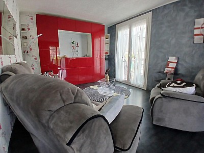 VILLA A VENDRE - FEURS - 135.1 m2 - 330 000 €