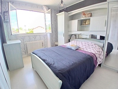 VILLA A VENDRE - FEURS - 135.1 m2 - 330 000 €