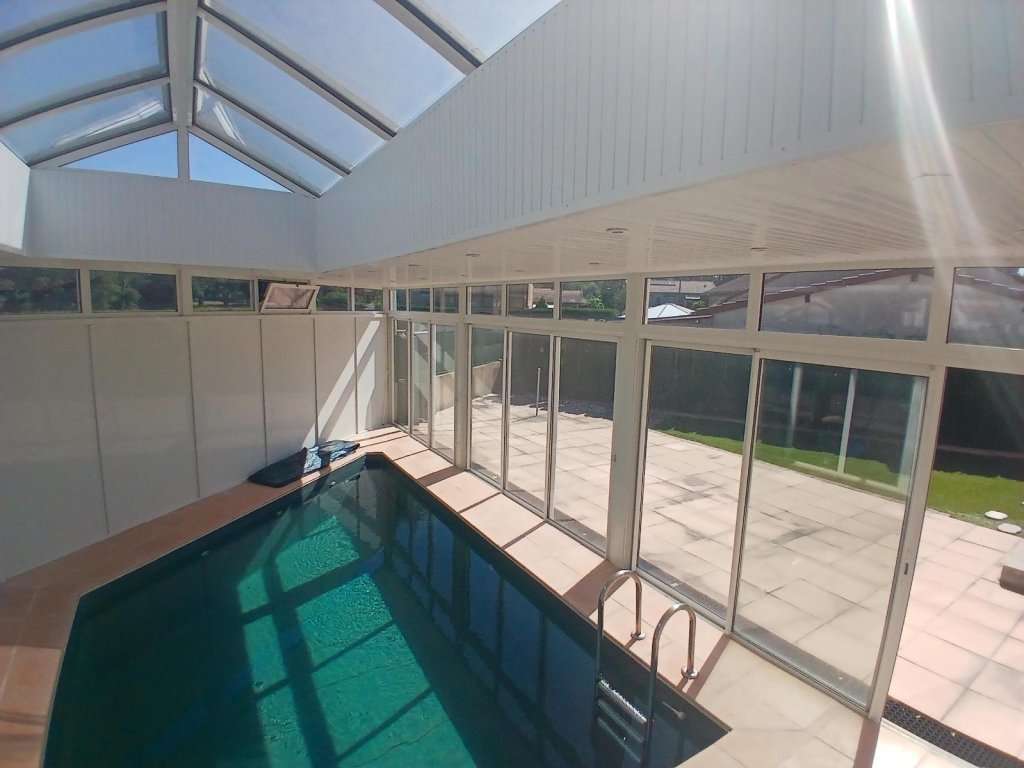 VILLA A VENDRE - FEURS - 135.1 m2 - 330 000 &euro;