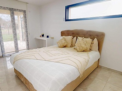 VILLA A VENDRE - POUILLY LES FEURS - 145 m2 - 390 000 €