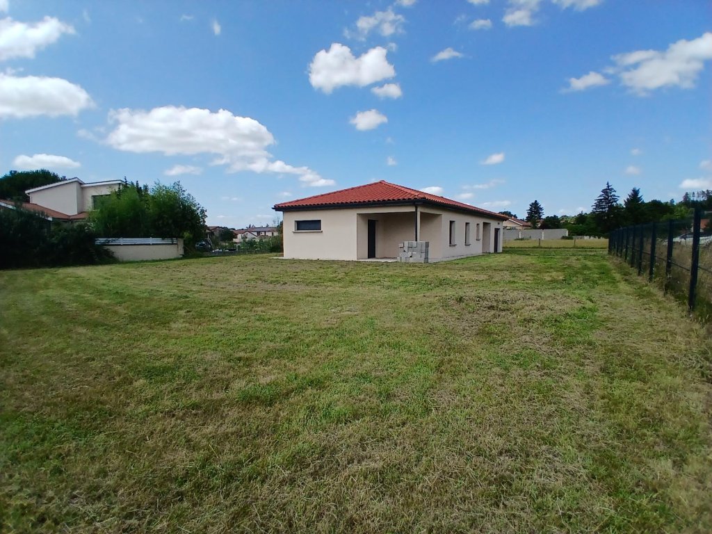 VILLA A VENDRE - POUILLY LES FEURS - 145 m2 - 390 000 &euro;