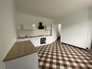 Maison en Location à Chalain-d-uzore / 4 pièces 84m2